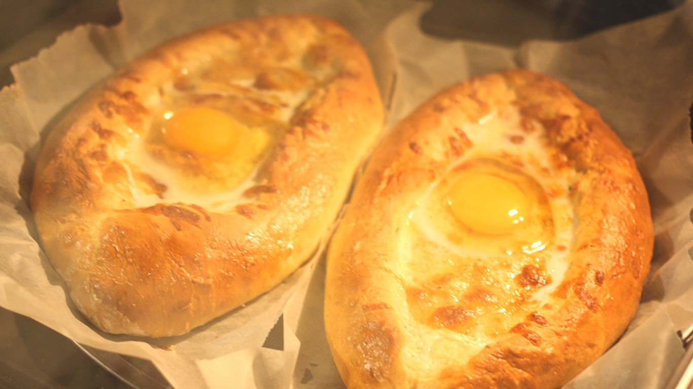 Хачапурі по-аджарські KHachapuri po adzharski2 Малушина кухня Хачапурі по-аджарські